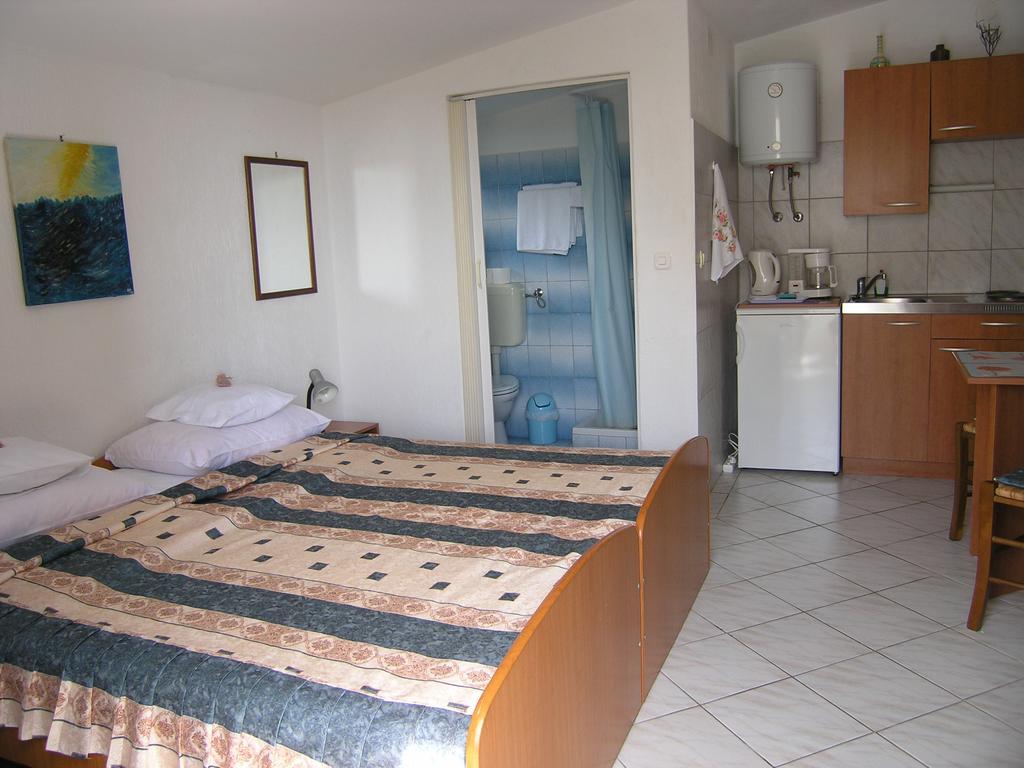 Apartmani Plach Krk Town Kültér fotó